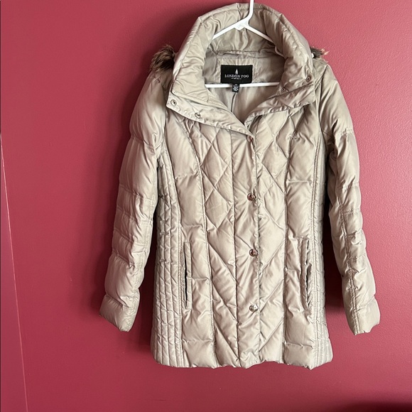 London Fog Women's Beige/Tan Quilied/Puffer Coat - Picture 2 of 5